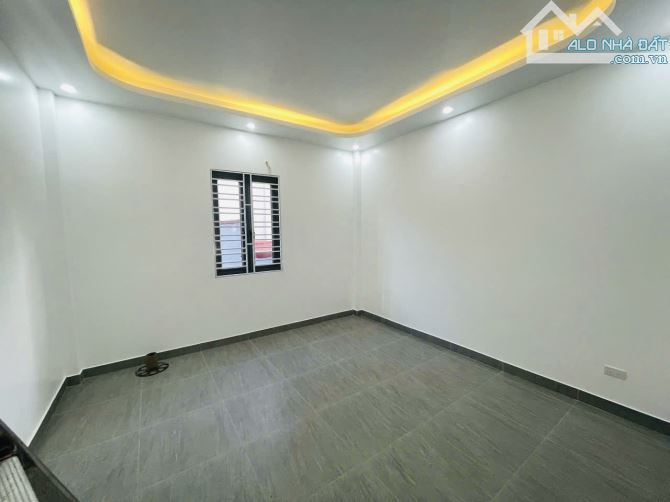 🏡 BÁN NHÀ 3 TẦNG NGÕ 430 TRẦN NGUYÊN HÃN LÊ CHÂN 68M GIÁ CHỈ 3,95 TỶ SÂN CỔNG - 4