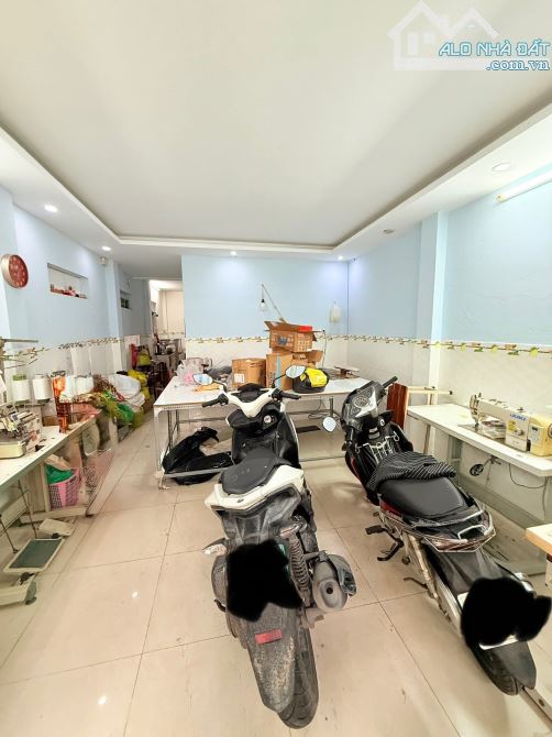 Nhà HXH Lạc Long Quân_ P8 Tân Bình. DT 53m2. 2 tầng. Ngang 4.3m dài 12.5m. Giá 5.2 tỷ. - 4