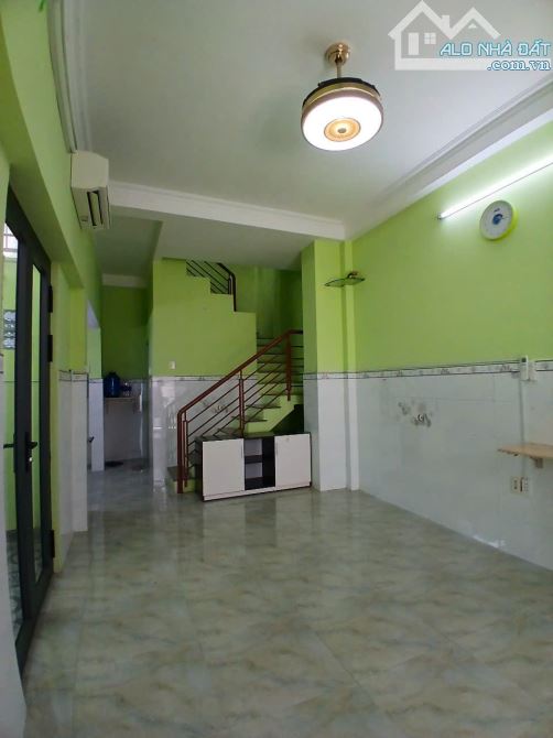 Nhà phố rẻ 4.4 x 9.5m 1 trệt 2 lầu Trần Đình Xu Quận 1 TP.HCM - 4