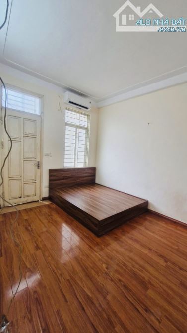 TRƯƠNG ĐỊNH , 47M2 x 5T MỚI , GIÁ ĐẦU TƯ , SỔ NỞ HẬU , MẶT TIỀN 5M , 8,35 TỶ - 4