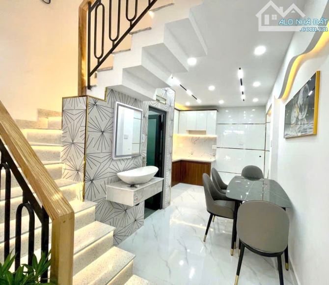 Bán nhà đẹp gần Phan Huy Ích, vào ở ngay, 4 tầng, SHR - 4