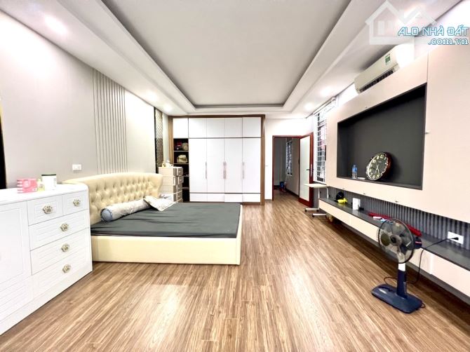 Bán nhà Bát Khối lô góc 5 tầng 51m, gara oto, kinh doanh giá 12 tỷ hơn - 4