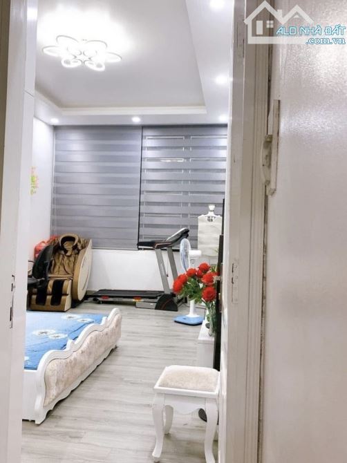 Bán nhà Vân Hồ 3 DT 46m2, 4T, mt 3.8m dân xây, ngõ thoáng, dân trí cao. Giá 12.5 tỷ sổ đẹp