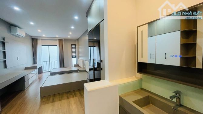 BÁN NHÀ 5 TẦNG THANG MÁY - FULL NỘI THẤT LUXURY PHỐ BỒ ĐỀ. DT:55M. GIÁ 12.5 TỶ. - 4