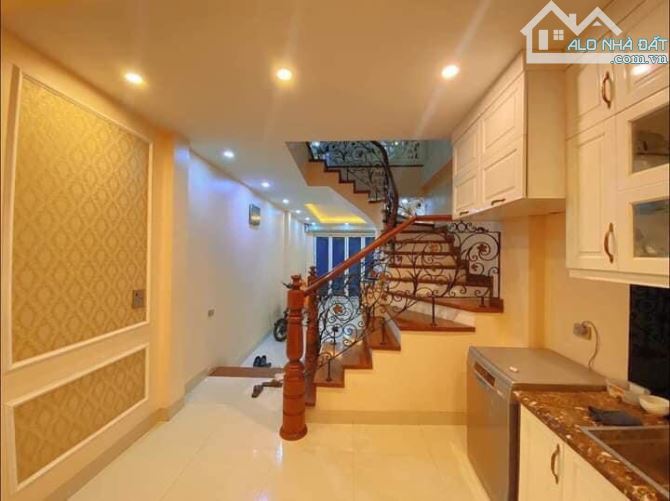 NHÀ LÔ GÓC PHAN ĐÌNH GIÓT – 51M2 X 4 TẦNG – 4 PHÒNG NGỦ – 10M RA Ô TÔ - GIÁ CHỈ HƠN 8 TỶ - 4