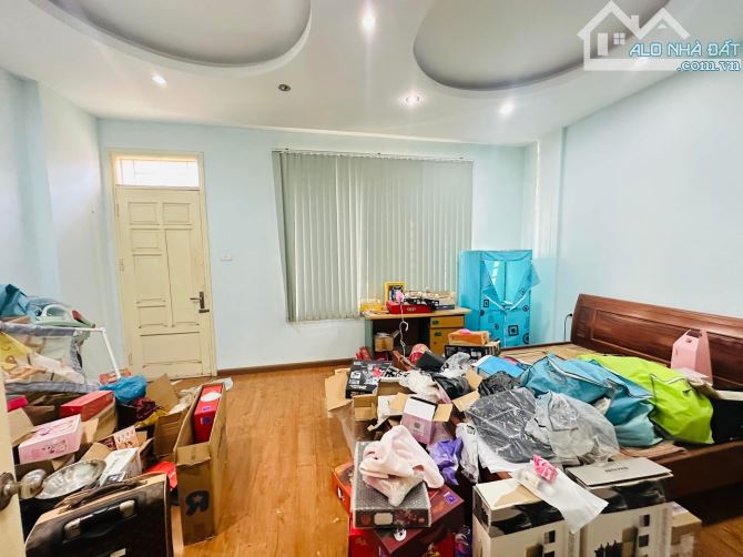 Bán nhà phố Vũ Tông Phan 60m 5T - Lô góc - Ô tô - Kinh doanh 18.6 tỷ - 4