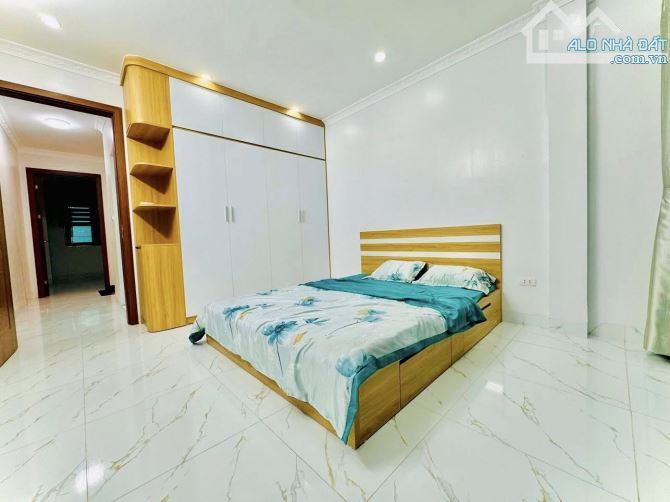NHÀ HIẾM CHÙA BỘC – 2 MẶT NGÕ – 50M² – 7 PHÒNG NGỦ – CHỈ CÁCH Ô TÔ VÀI BƯỚC - GẦN PHỐ - 4