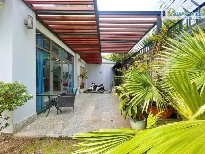 Bán biệt thự compound bên bờ sông Thảo Điền Quận 2 dt 487m2 đất 3 tầng GIÁ 45 TỶ RẺ NHẤT - 4