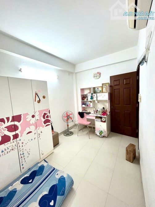 Bán nhà 4 tầng phường Tân Thuận Đông (cách mặt tiền 20m); 5,2x12m (3PN); không quy hoạch - 4