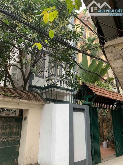 Bán BIỆT THỰ Đội Cấn - BA MẶT THOÁNG - Ô TÔ CON VÀO NHÀ - 85m x 4 tầng mt 5.8m Giá 14tỷ. - 4
