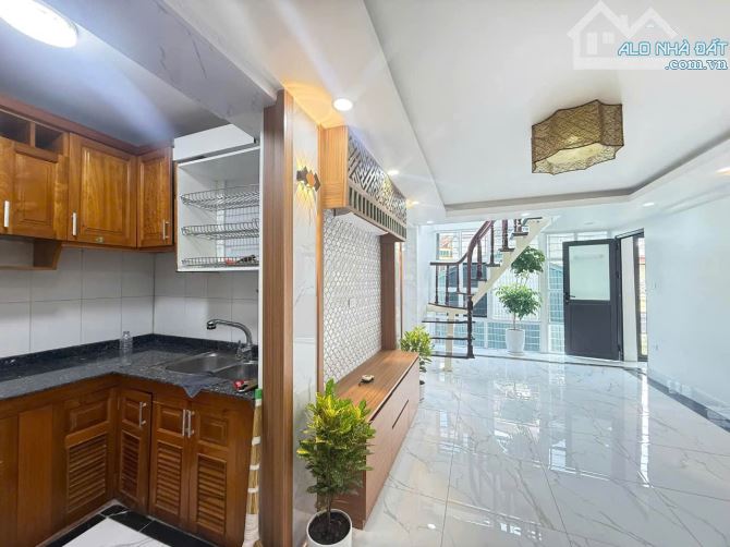 Bán gấp Z10 Tập Thể Bách Khoa, Tạ Quang Bửu, Hai Bà Trưng. 120m2 - 4 PN. 4,25tỷ - 4