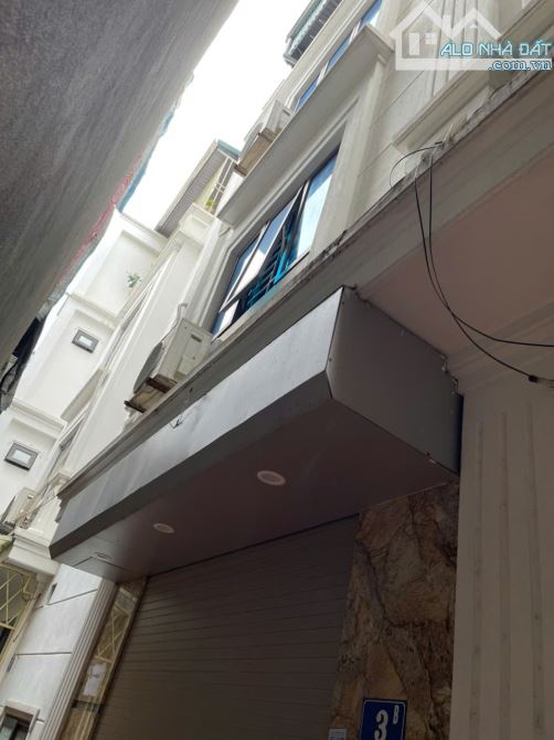 RẺ NHẤT PHÚC LỢi  NHÀ ĐẸP - MẶT TIỀN RỘNG -GẦN TRƯỜNG, CHỢ, TRUNG TÂM - TẶNG NỘI THẤT - 4