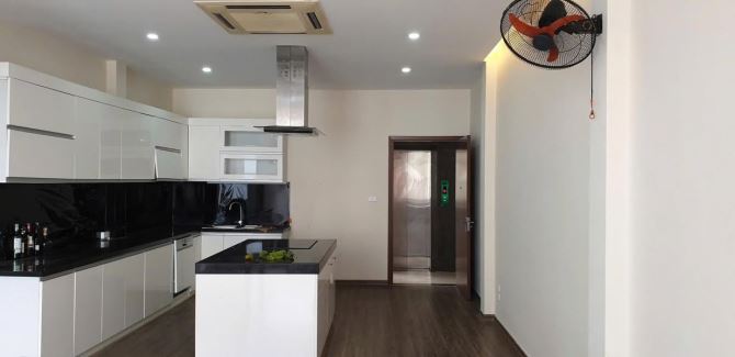SIÊU PHẨM MẶT PHỐ NGUYỄN HOÀNG-VỈA HÈ RỘNG-KINH DOANH ĐỈNH 75.6m2 6 tầng (MT)4.7m giá 4x t - 4