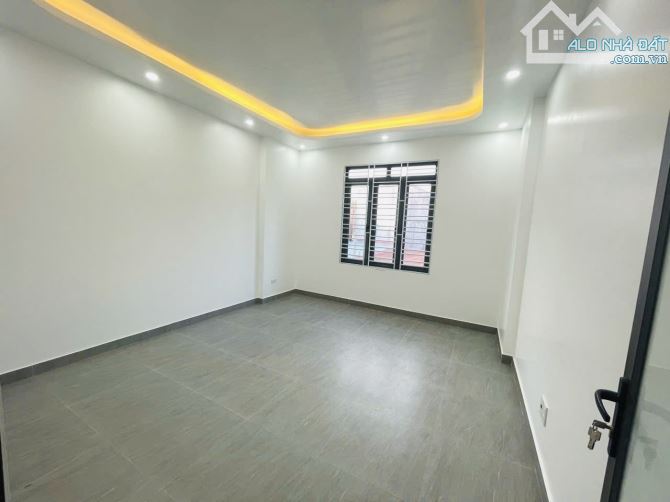 🏡 BÁN NHÀ 3 TẦNG NGÕ 430 TRẦN NGUYÊN HÃN LÊ CHÂN 68M GIÁ CHỈ 3,95 TỶ SÂN CỔNG - 5