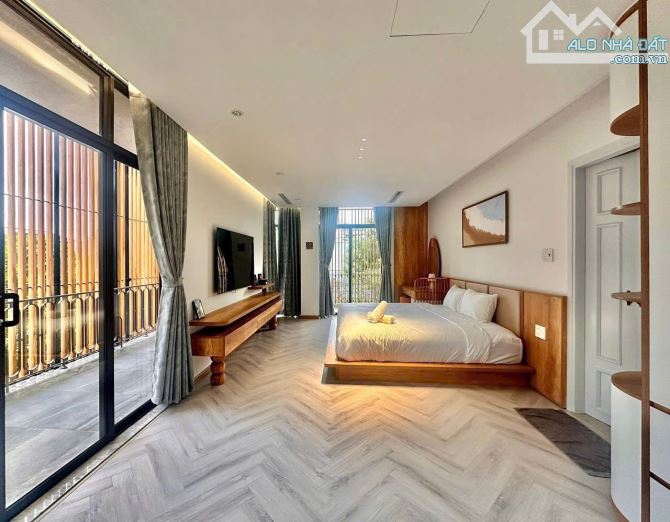 Bán Villa 3 tầng có hồ bơi siêu đẹp khu biệt thự VIP Mỹ Đa Tây sát sông Hàn, Nam Việt Á - 5