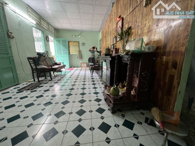 Nhà cấp 4, DT140m2, Gần Cầu Chữ Y, Phường 8 Quận 8, Xây 8 Tầng, Sổ Hồng. Chỉ 10.5 tỷ - 5