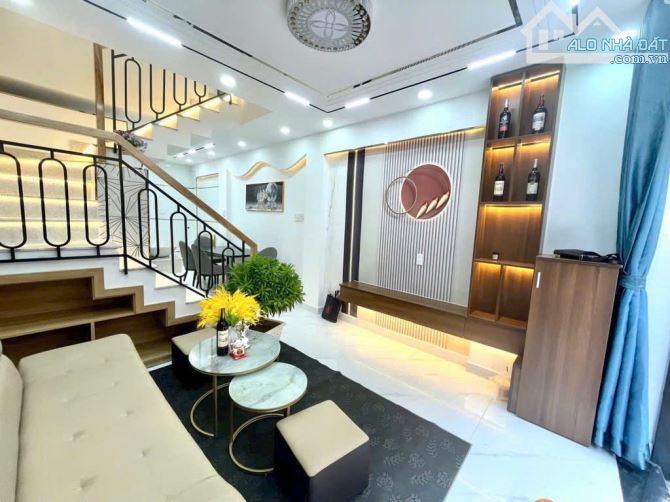 Bán nhà đẹp gần Phan Huy Ích, vào ở ngay, 4 tầng, SHR - 5