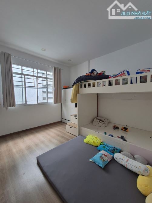 Bán nhà Cách Mạng Tháng 8 - DT 4 x 10 - KC 3 tầng - giá 5.9 tỷ TL - 5