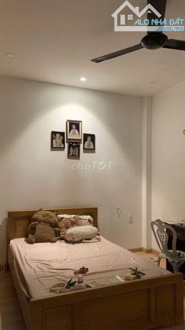 Bán nhà hẻm 86 Thích quảng Đức ,p5 ,Phú nhận .DT:95m2 .4 tầng .13.2 tỷ - 5