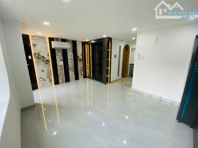 Bán nhà 1/ Phan Huy Ích ph12 DT:5,5x15 3 lầu 4pn, giá :7,2 tỷ TL - 5