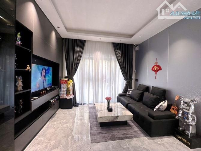 Bán Nhà Quận 7_1 Bước Ra ĐH Marketing;4Tầng;Đẹp Lung Linh;SHR;Hẻm SạchAn Ninh;Nhỉnh 7Tỷ TL - 6