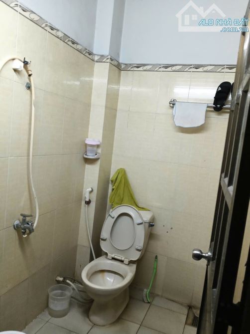 Bán nhà 1 trệt 2 lầu sân thượng giá mềm – ngay công viên Làng Hoa, Gò Vấp - 6