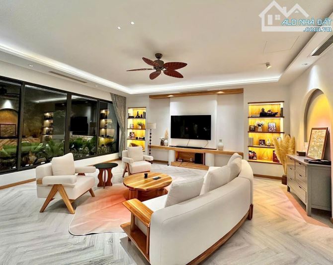 Bán Villa 3 tầng có hồ bơi siêu đẹp khu biệt thự VIP Mỹ Đa Tây sát sông Hàn, Nam Việt Á - 6