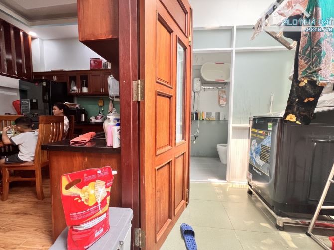 HXH, Nhà 3 tầng siêu đẹp TT Trường Thọ, Đặng Văn Bi, 71m2(5mx14.2), 3pn,phòng thờ chỉ 7 tỷ - 6