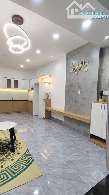 Nhà đẹp lê Văn Thọ Gò Vấp 4 x 12m 3 PN sổ hồng chính chủ hoàn công đầy đủ nhỉnh 5 tỷ - 6
