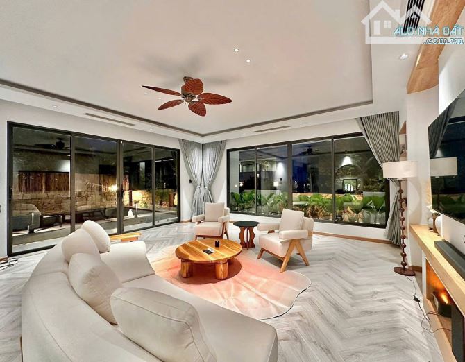 Bán Villa 3 tầng có hồ bơi siêu đẹp khu biệt thự VIP Mỹ Đa Tây sát sông Hàn, Nam Việt Á - 7