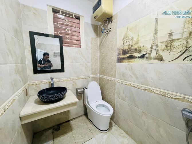 NHÀ MẶT PHỐ VIP KINH DOANH ĐỈNH SINH LỜI CAO CHIẾN THẮNG HÀ ĐÔNG 5 TẦNG 43M, 17 TỶ - 7