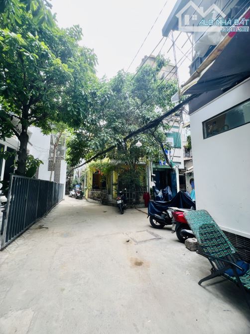🏡(QUẬN 3) KHU TRUNG TÂM - LÝ CHÍNH THẮNG - 2 TẦNG 32M2 - 40M TỚI MẶT TIỀN - GIÁ 4,1 TỶ TL - 7
