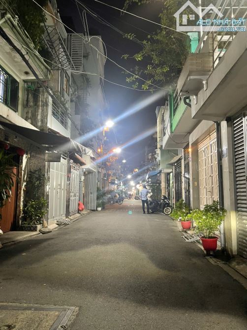BÁN NHÀ CHDV 4 TẦNG ❌ 45TR/TH - HẺM 6m TRƯỜNG CHINH - 64m2 (4.4x14) - 8 TỶ - 7