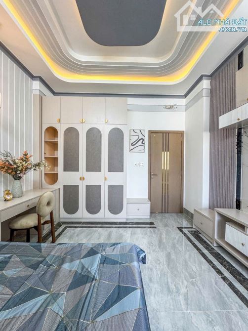 BÁN NHÀ LẦU MỚI XÂY TUYỆT ĐẸP FULL NỘI THẤT CAO CẤP - GẦN Đại Học Y DƯỢC - 8