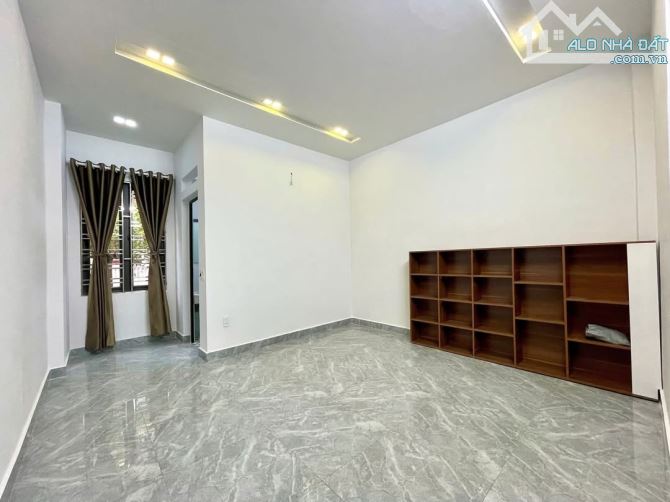 🚗 VŨ CHÍ THẮNG – NHÀ 4 TẦNG – 82M² – Ô TÔ ĐỖ CỬA – GIÁ CHỈ 5,9 TỶ - 8