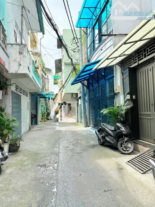 Nhà HXH Lạc Long Quân_ P8 Tân Bình. DT 53m2. 2 tầng. Ngang 4.3m dài 12.5m. Giá 5.2 tỷ. - 8