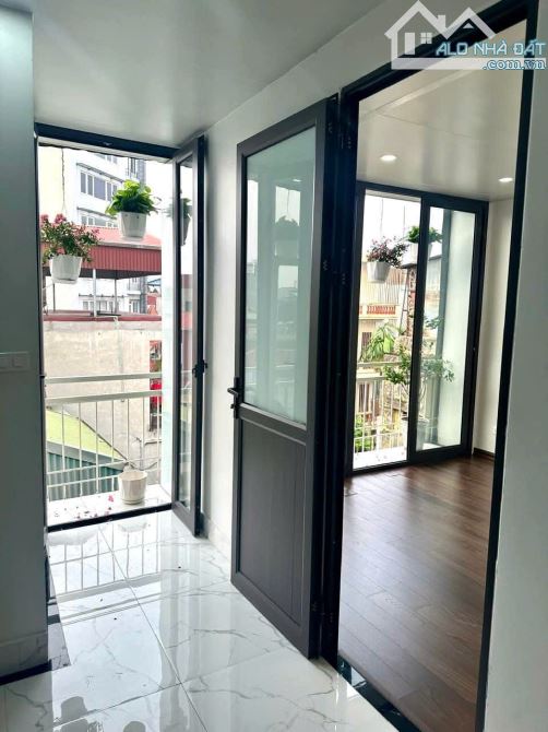 Bán gấp Z10 Tập Thể Bách Khoa, Tạ Quang Bửu, Hai Bà Trưng. 120m2 - 4 PN. 4,25tỷ - 8