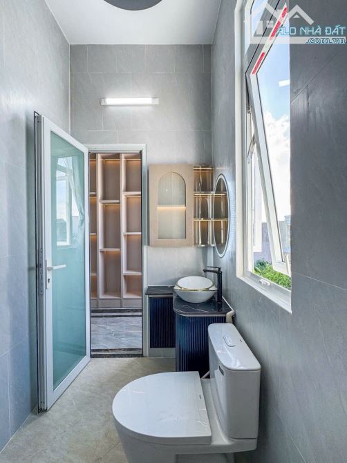 BÁN NHÀ LẦU MỚI XÂY TUYỆT ĐẸP FULL NỘI THẤT CAO CẤP - GẦN Đại Học Y DƯỢC - 9