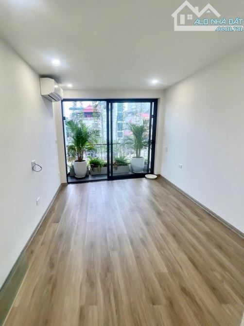 Bán nhà Bờ Sông Sét – DT35m MT 3,2 m 6 tầng thang máy ô tô tránh Chỉ 10,3 tỷ - 9