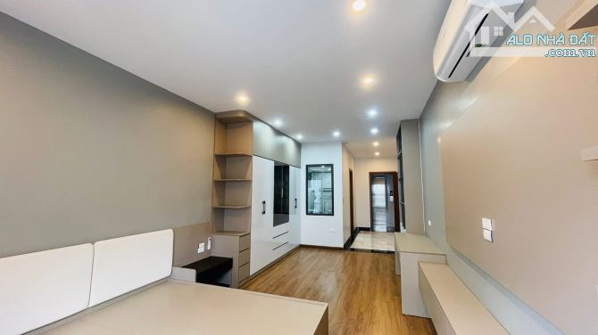 BÁN NHÀ 5 TẦNG THANG MÁY - FULL NỘI THẤT LUXURY PHỐ BỒ ĐỀ. DT:55M. GIÁ 12.5 TỶ. - 9