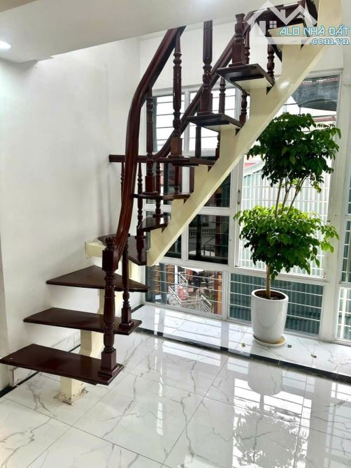 Bán gấp Z10 Tập Thể Bách Khoa, Tạ Quang Bửu, Hai Bà Trưng. 120m2 - 4 PN. 4,25tỷ - 9