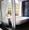 VILLA MỚI XÂY SÂN VƯỜN VIEW ĐẸP ĐƯỜNG Ô TÔ TẬN NƠI NAM HỒ ĐÀ LẠT