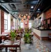 Cho thuê mặt bằng Vip mặt đường Nguyễn Xiển. Diện tích 160m2, mặt tiền 07m, vỉa hè rộng