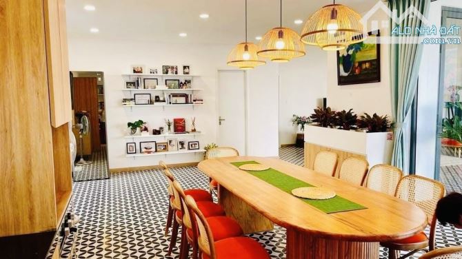 Bán Nhà Mặt Tiền Đường 46 Thảo Điền DT:359m2(10mx27m) CTXD Mới Hầm 6 Tầng-Giá 79 Tỷ TL