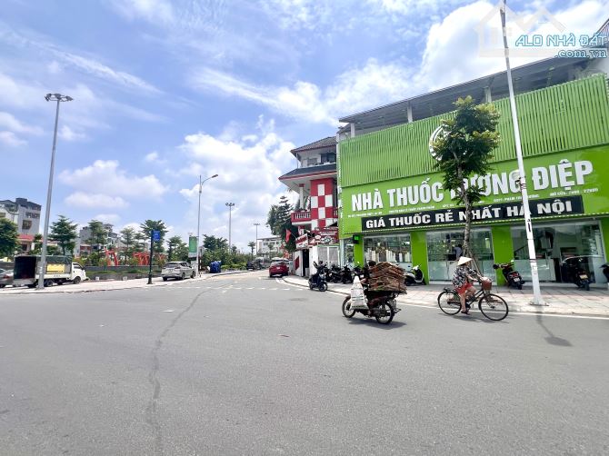 Bán nhà Ngọc Thuỵ 7 tầng 47m full nội thất, gara oto, thang máy giá hơn 13 tỷ
