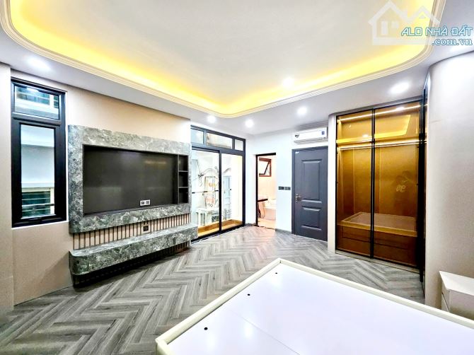 Bán nhà Đống Đa, phân lô Hoàng Cầu ngõ Ô tô 58m² 7T, thang máy, hơn 28 tỷ - 2