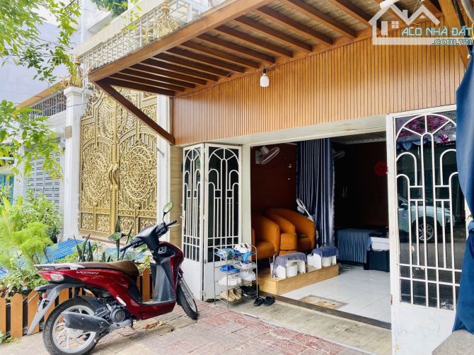 MẶT TIỀN KINH DOANH PHƯỚC BÌNH - NGAY ĐỖ XUÂN HỢP - SẴN DÒNG TIỀN - 88m2 -  CHỈ 8 TỶ NHỈNH