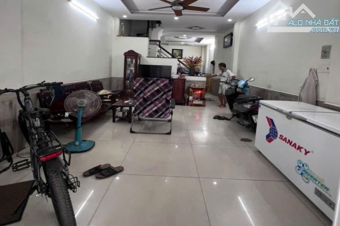 Bán nhà hẻm xe hơi, Phạm Văn Chiêu, Gò Vấp, 44 m² (4m x 12m), nhà đẹp - Giá 6.56 tỷ TL