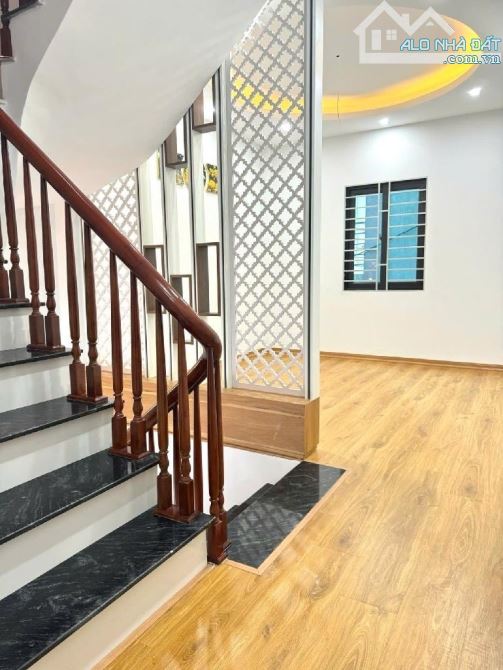 🏣MỚI - ĐẸP LUNG LINH - 2 THOÁNG TRƯỚC SAU - ÔTÔ ĐỖ CỬA - KHU VỰC TIỀM NĂNG PHÁT TRIỂN CAO