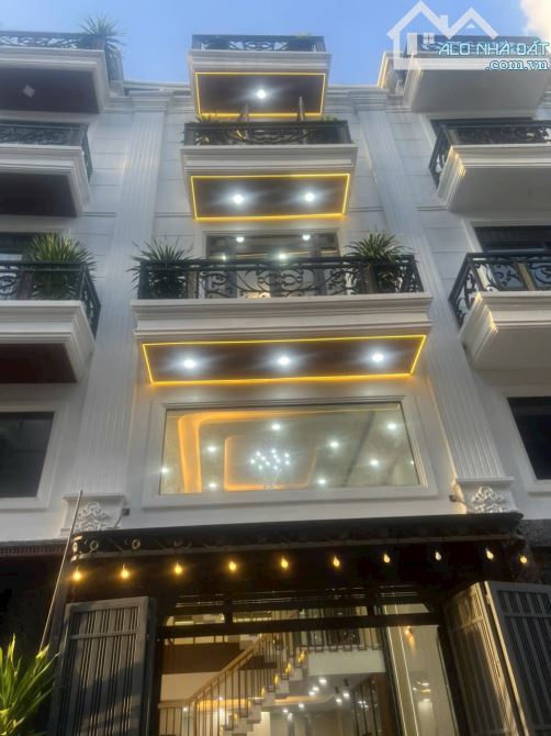 Nhà Đẹp TX38 khu dân cư Thành Đô ( 4.5M x 12M ) Sổ Hồng Riêng Q12